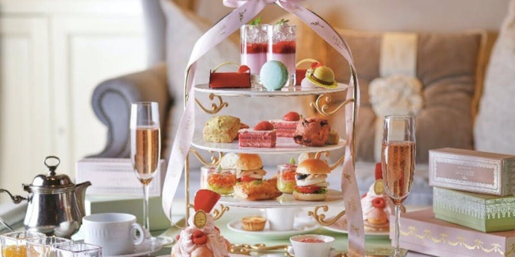 ストロベリーアフタヌーンティーwith LADUREE～マリーアントワネットの世界～