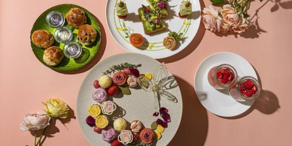 パステルカラーのローズが咲く　Rose Farm Afternoon Tea