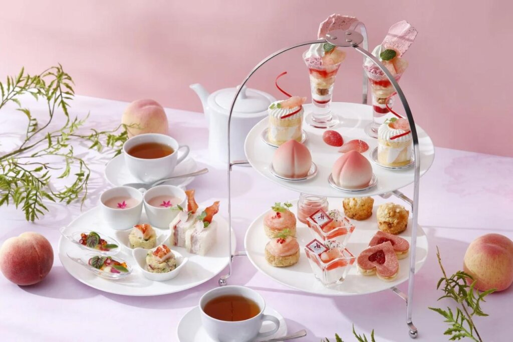 ピーチパフェ他ピーチ尽くし Peach BLISS Afternoon Tea