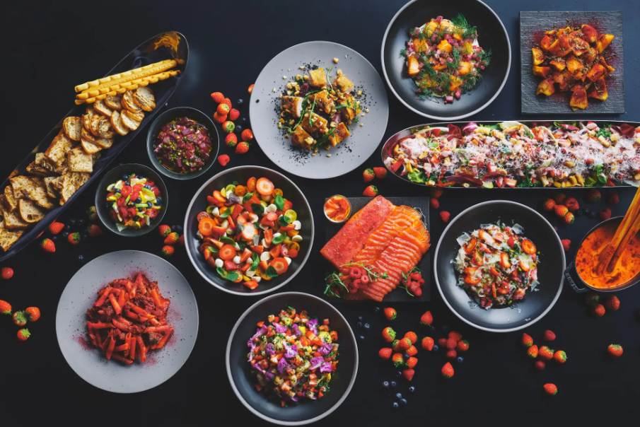 コンラッド大阪,The Elegant Red (ジ・エレガント レッド）　ストロベリースイーツビュッフェ