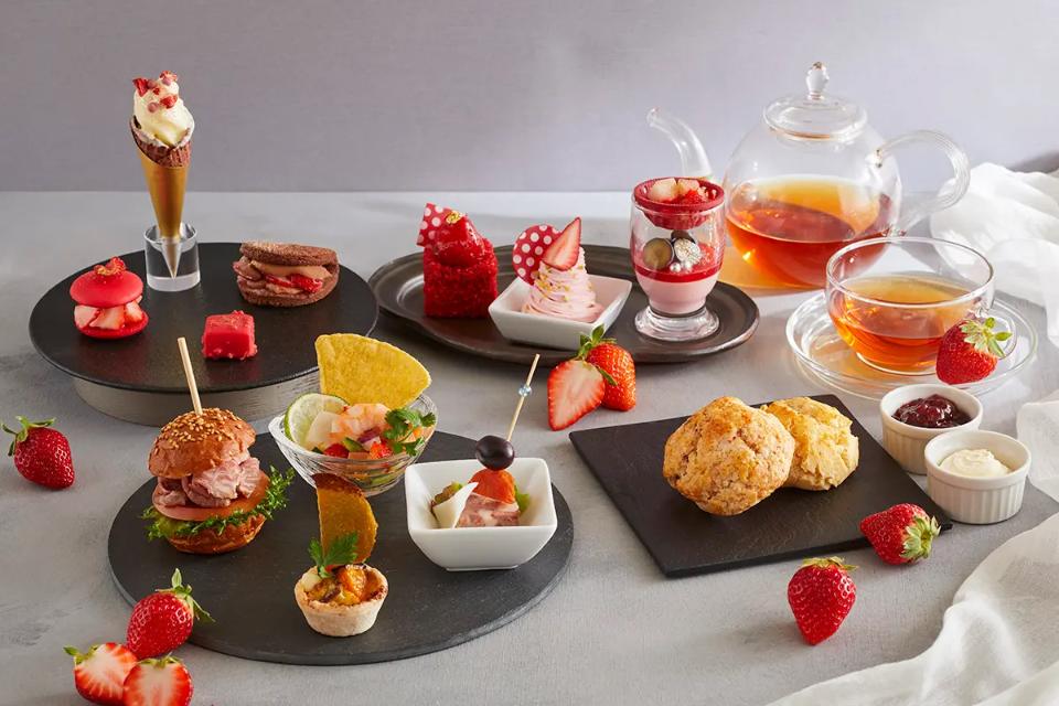 大阪マリオット都ホテルStrawberry & Chocolate Afternoon Tea