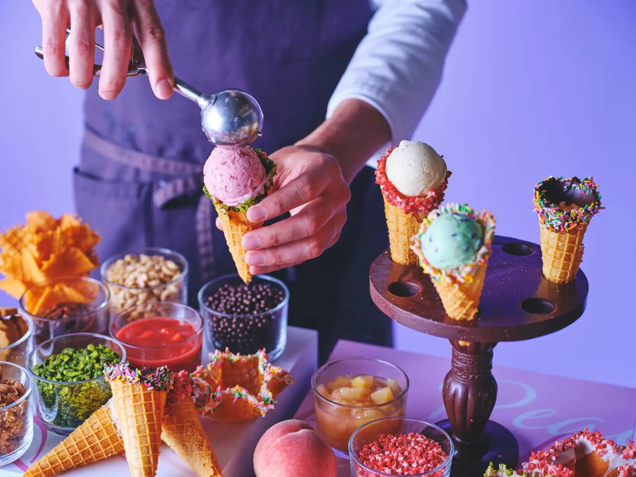 コンラッド大阪,Craft Your Waffle Cone ～ピーチ＆アイスクリーム スイーツビュッフェ～