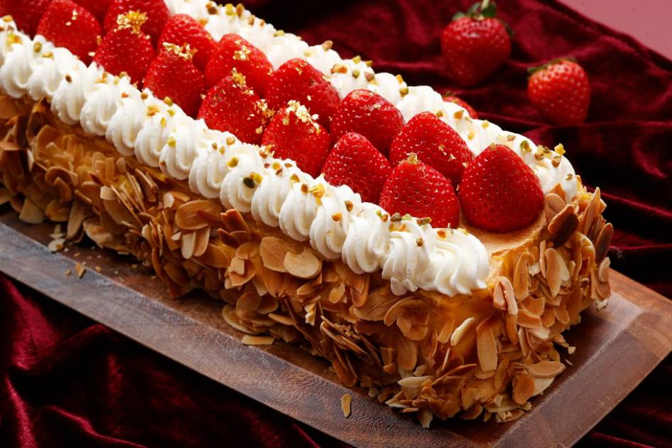 ホテル インターコンチネンタル 東京ベイ,ストロベリーホリック スイーツブッフェ　第一弾