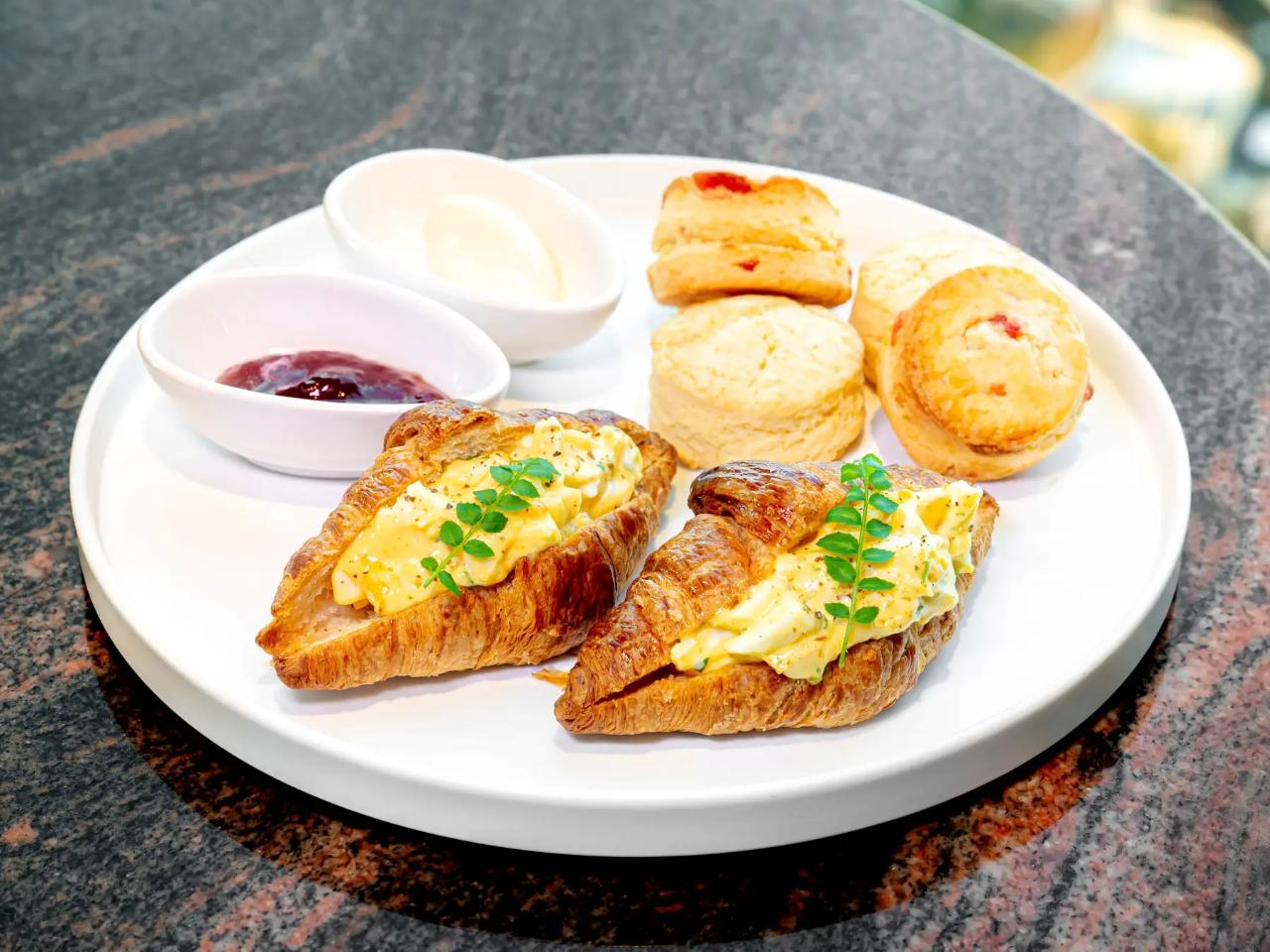 センタラグランドホテル大阪,スモーク&スピン,大阪アフタヌーンティー,大阪いちごアフタヌーンティー,なんばアフタヌーンティ,スコーン
