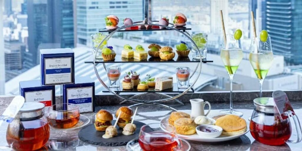 Bella Dining Cafe絶景×ストロベリーアフタヌーンティー