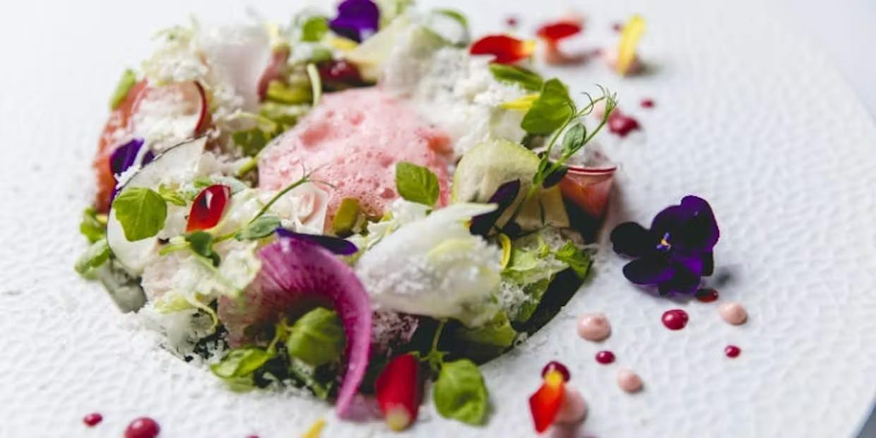 フォションホテル京都,5品を堪能できるランチフォションコース+食後のいちごスイーツ食べ放題