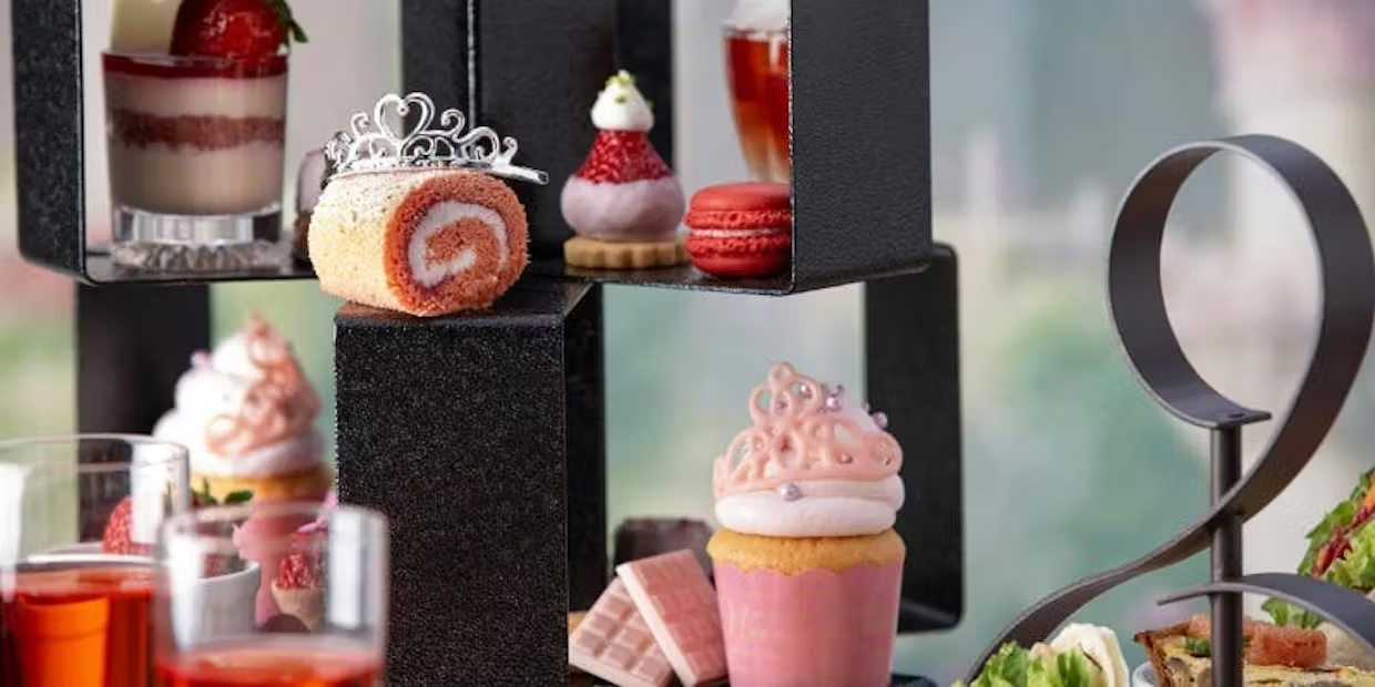 ANAクラウンプラザホテル福岡,ストロベリーアフタヌーンティーセット  ～キングダム～,福岡いちごアフタヌーンティー